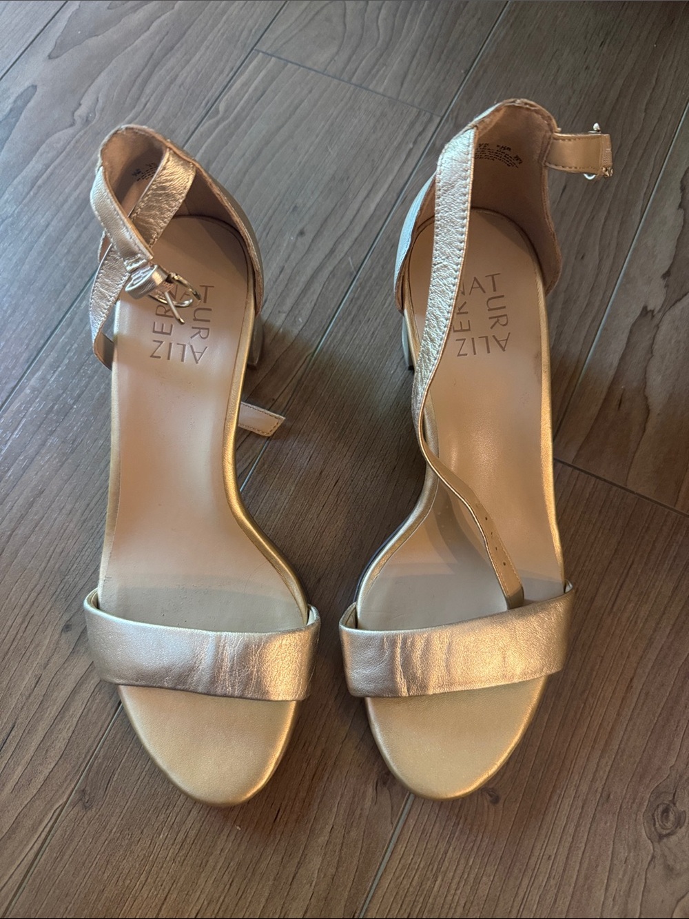 Naturalizer Metallic Gold Ankle-Strap Heels Size 7W